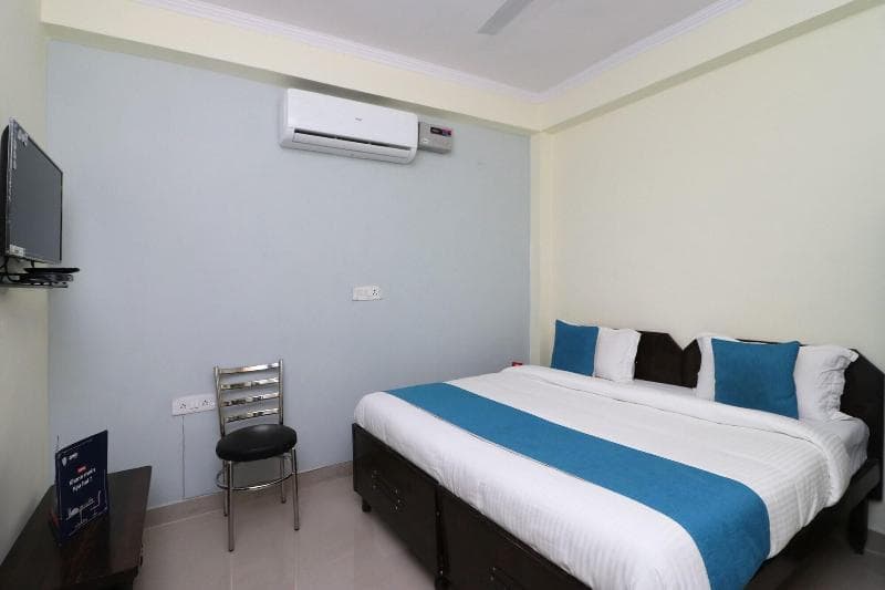 Oyo 10045 Hotel Pearl Residency 5
