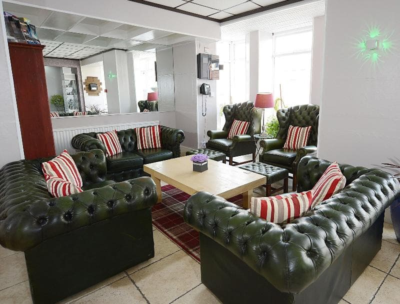 The Arncliffe Lodge Near Blackpool Tower 5