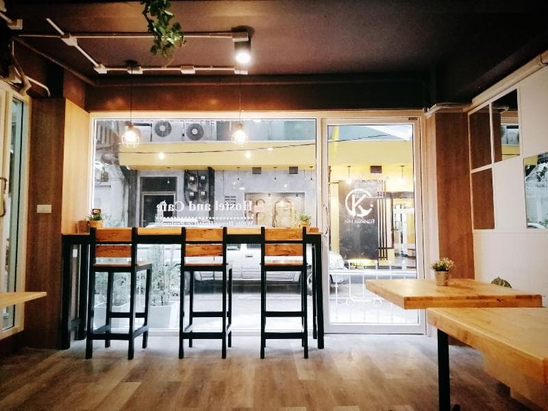 White House Hostel 3