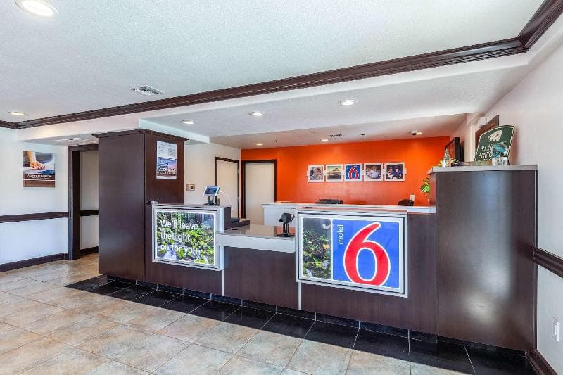 Motel 6 Lodi 5
