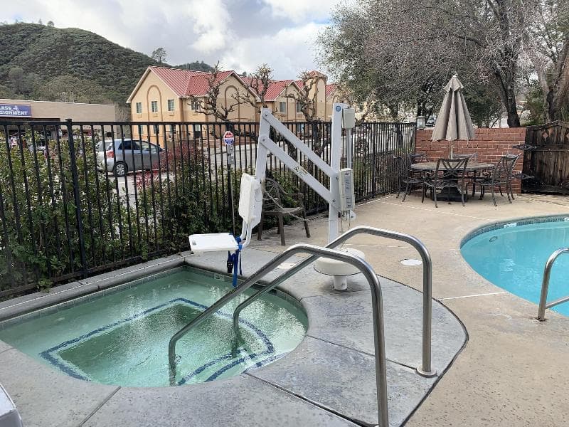 Americas Best Value Inn - Mariposa Lodge photo 1