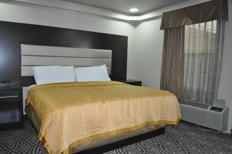 Downtown Suites Dallas 4