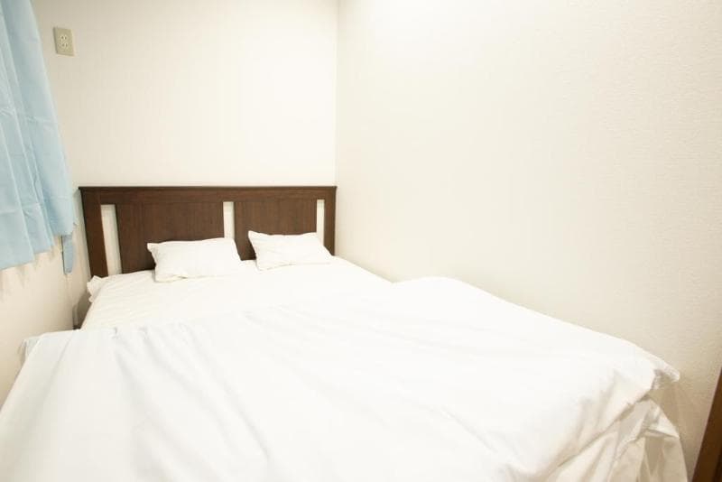 1.2.3 Guest House 2