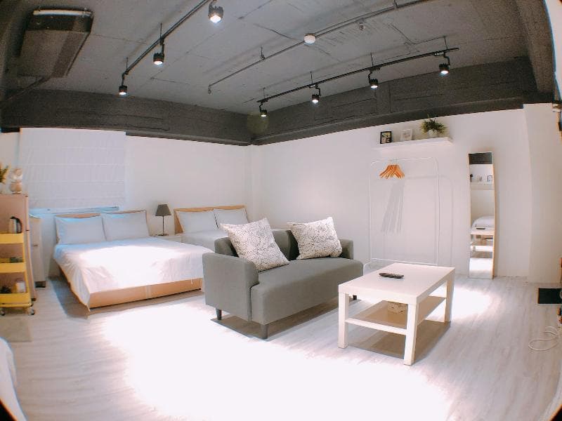 Taipei Apt 4 Mrt Ximen Station Suite main