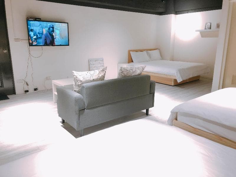Taipei Apt 4 Mrt Ximen Station Suite 3