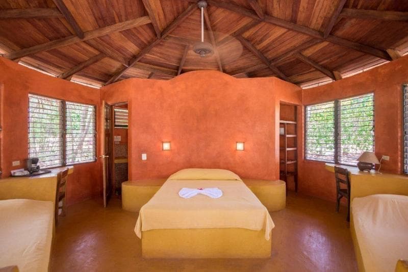 Hotel Playa Negra 4