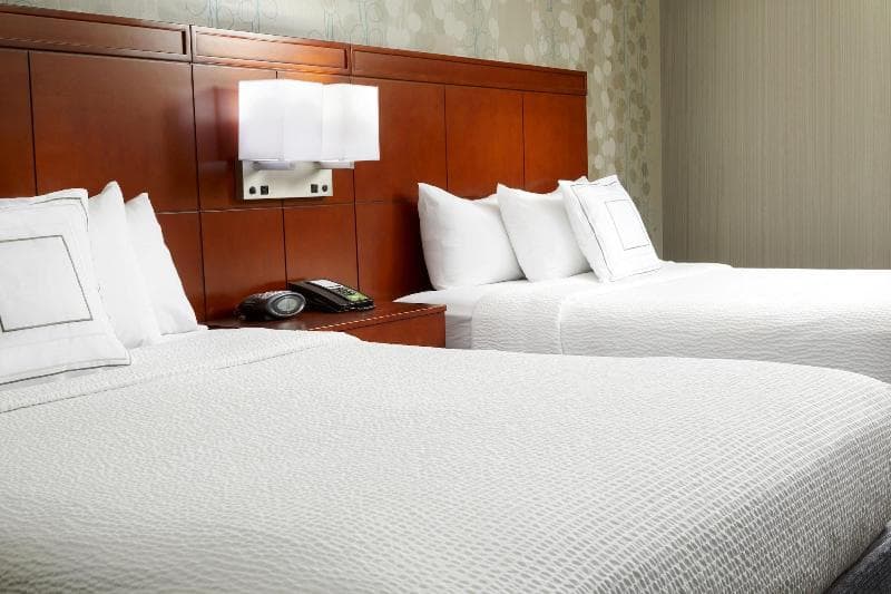 Courtyard By Marriott San Antonio Six Flags At The Rim 5