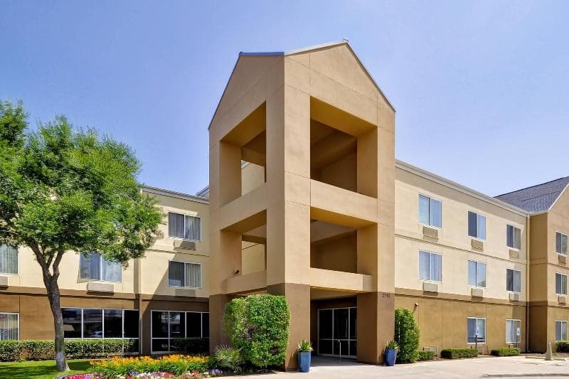 Fairfield Inn By Marriott Dallas Market Center 3