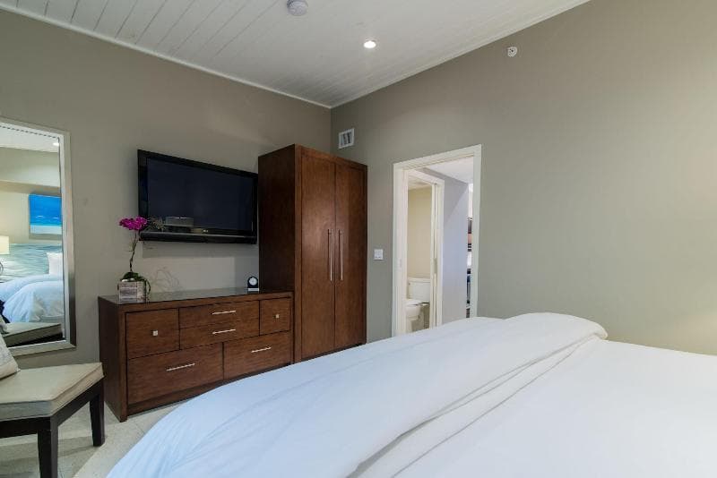Orchid Key Inn - Adults Only 4