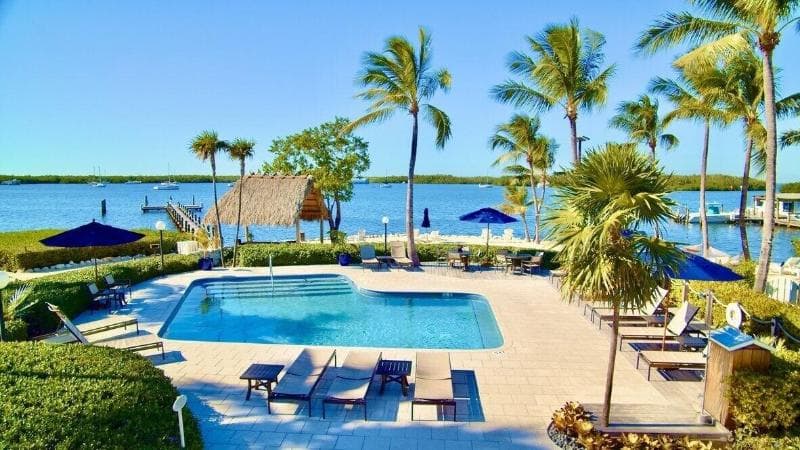 Coconut Palm Inn main