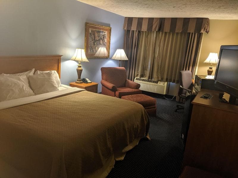 Rodeway Inn photo 1
