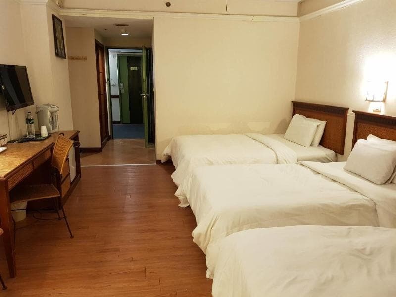 Huya Hotel 5