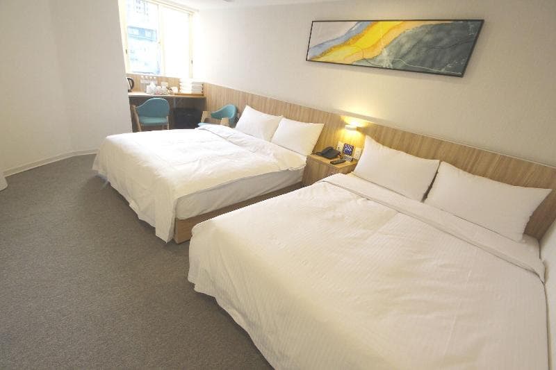 Hotel Attic 4