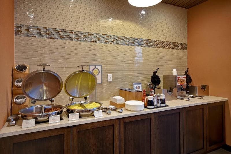 Fairfield Inn Suites By Marriott Milwaukee North 3