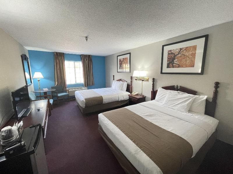 Scenic Hills Inn 4
