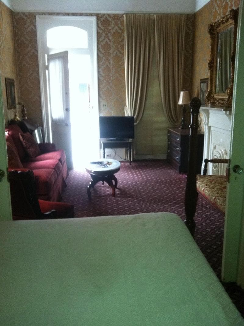 Nine-0-Five Royal Hotel 5