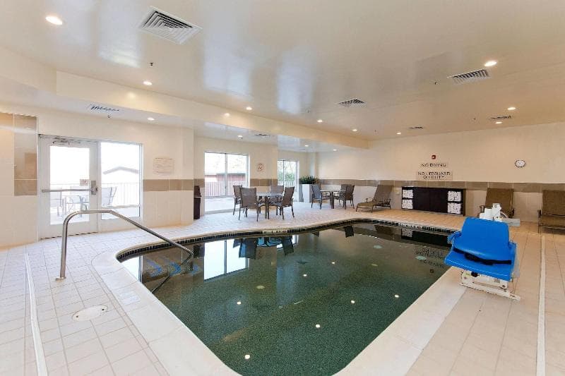 Fairfield Inn & Suites Winchester 2