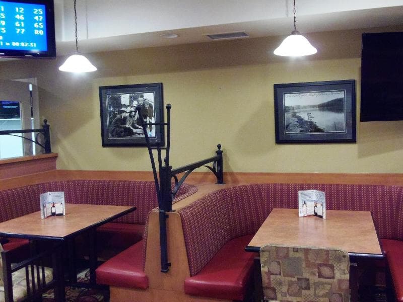 Rosslyn Inn & Suites photo 1