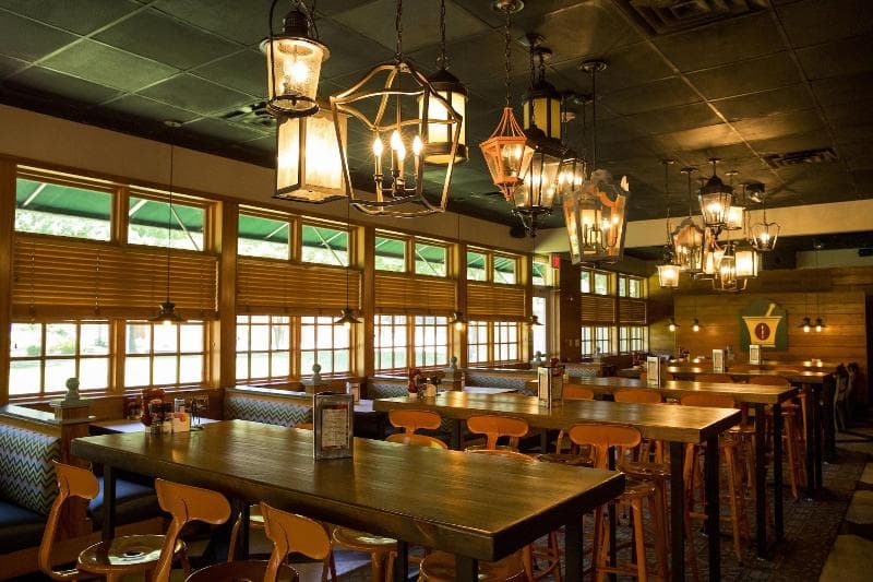 Williamsburg Woodlands Hotel & Suites 4