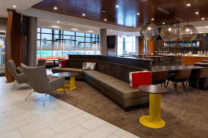 Springhill Suites Kansas City Northeast 5