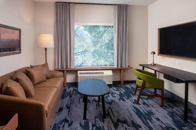 Fairfield Inn & Suites Pensacola Pine Forest 4