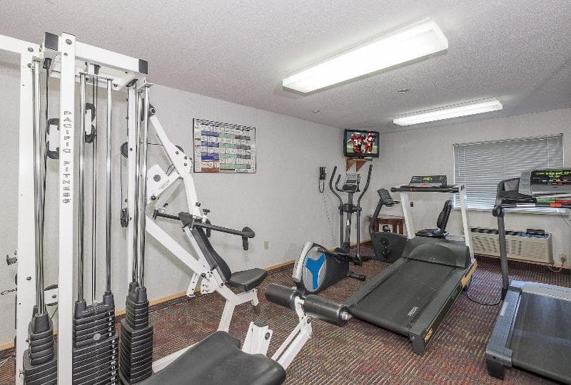 Red Roof Inn Hartford - Vernon photo 1