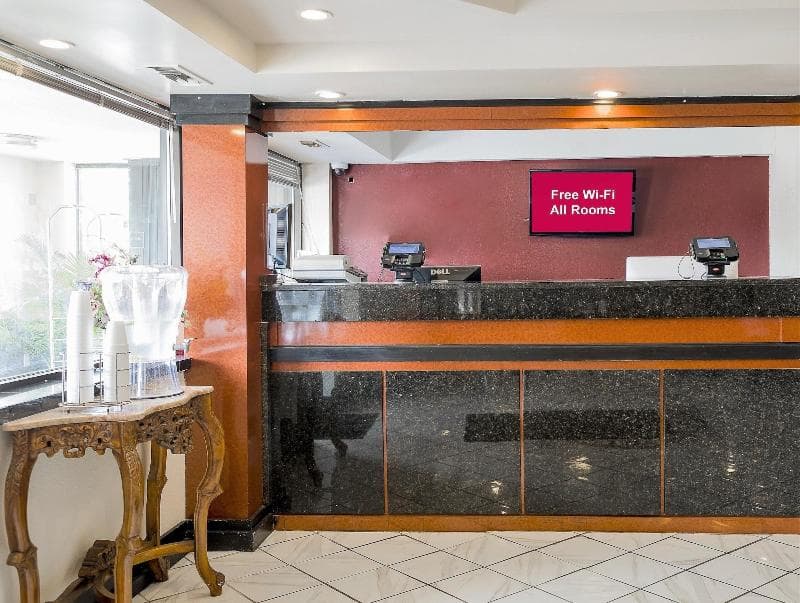 Red Roof Inn Hartford - Vernon 4