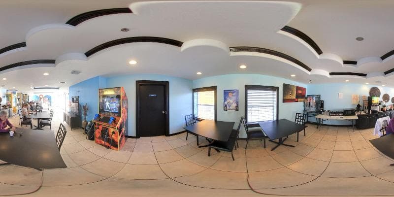 Blue Bay Inn & Suites 4