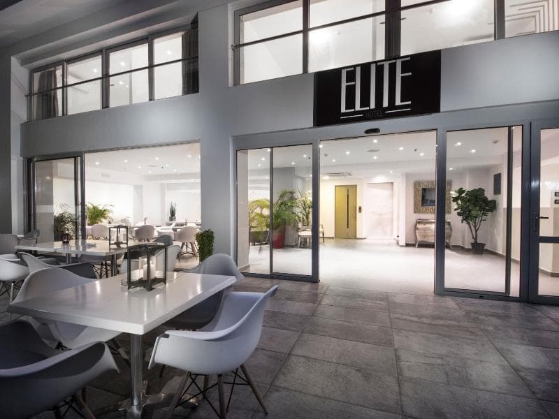 Elite Hotel 4