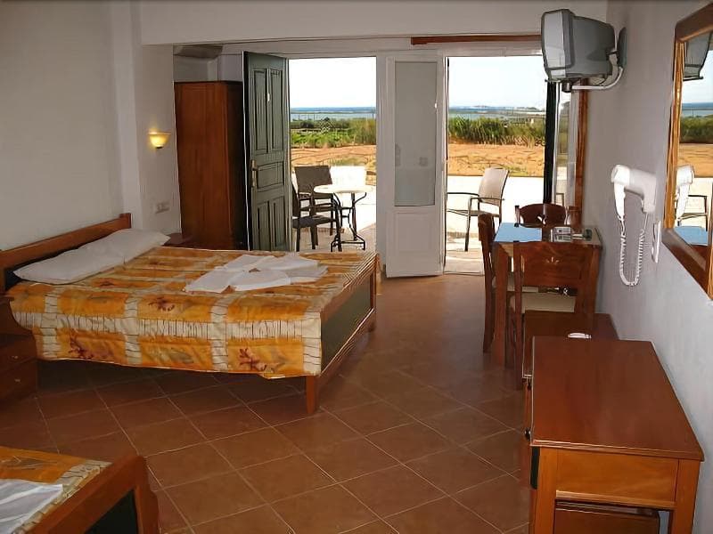 Agnanti Hotel 5