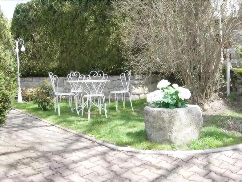 Relais Saint Roch - La Petite Maison 5