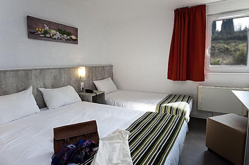 Brit Hôtel Bosquet 3