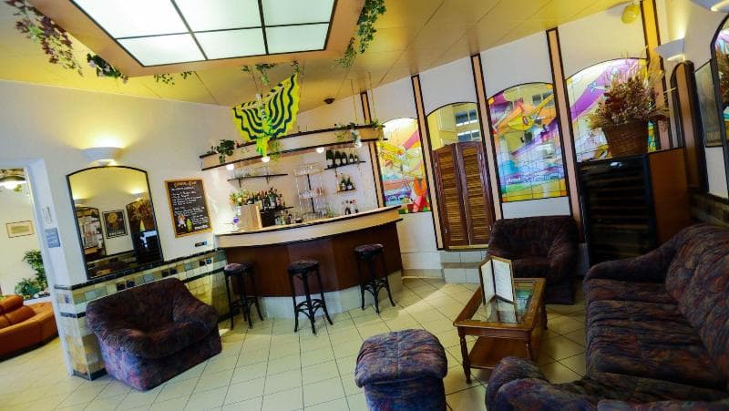 Aviation Hotel main
