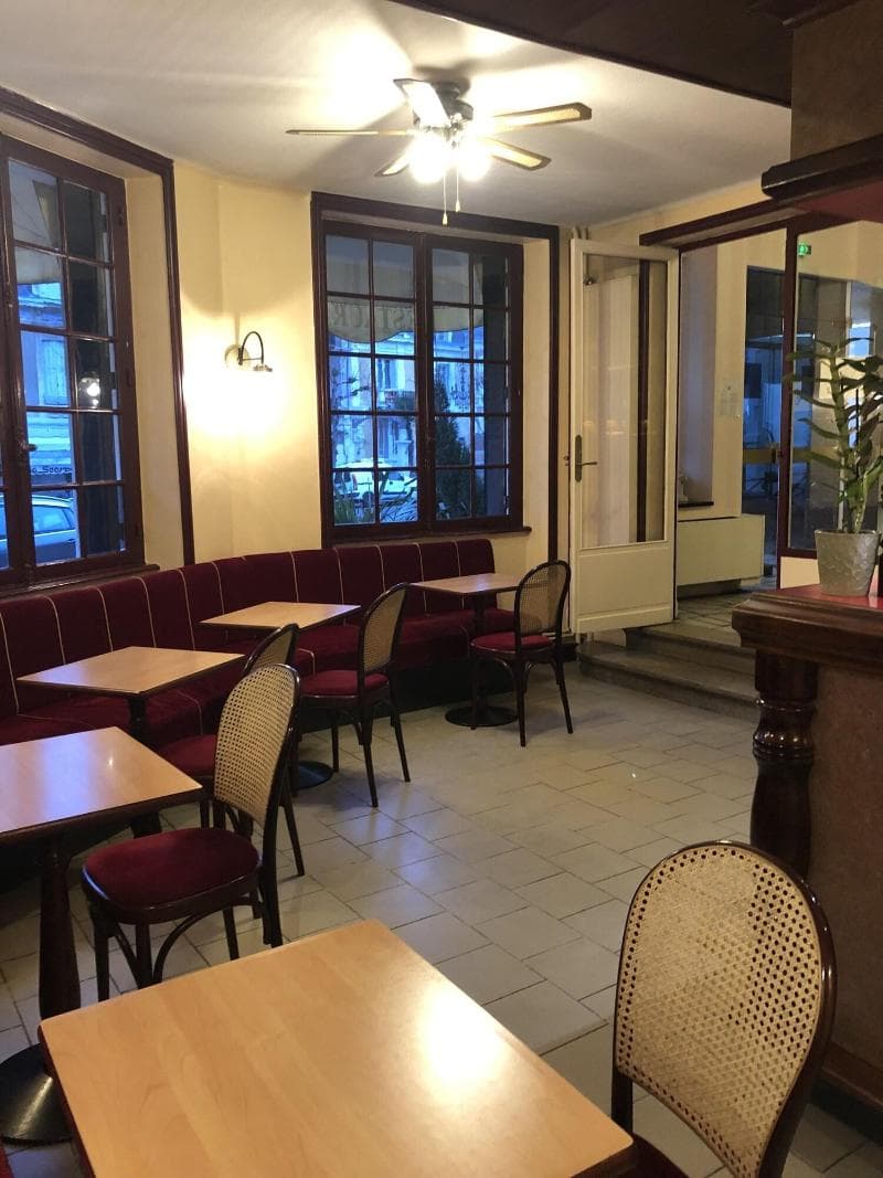 Hotel De Paris main