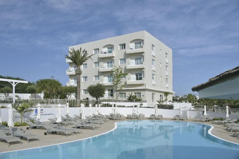 Sunrise Gardens Aparthotel 3