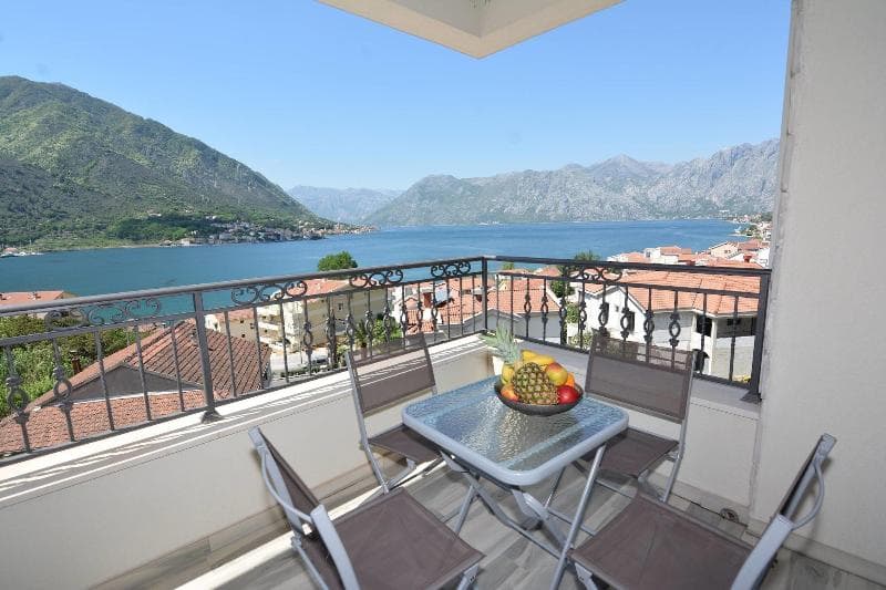 Rooms & Apartments Dobrotski Dvori 3
