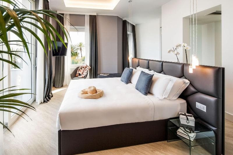 Sanremo Luxury Suites 3