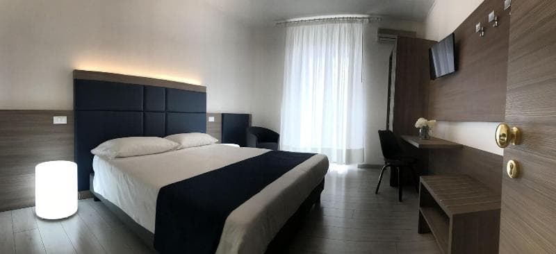 Hotel Riviera 5