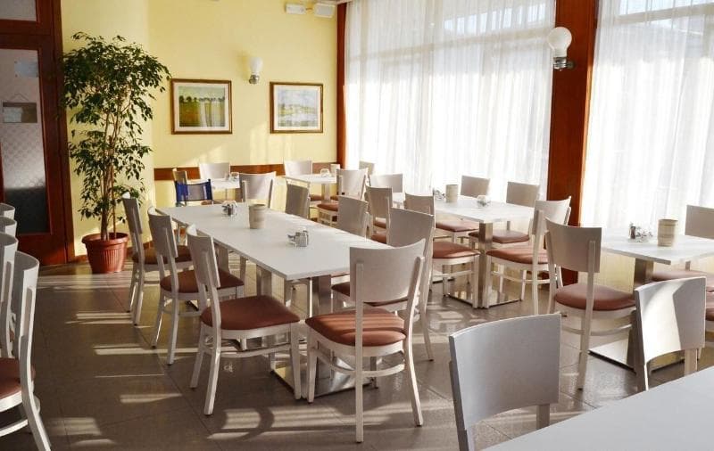 Hotel Midi 3