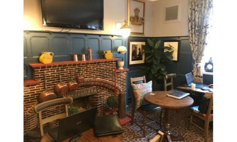 The Crown Hotel 5