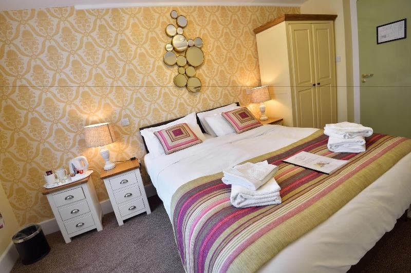 The Crown Hotel 3