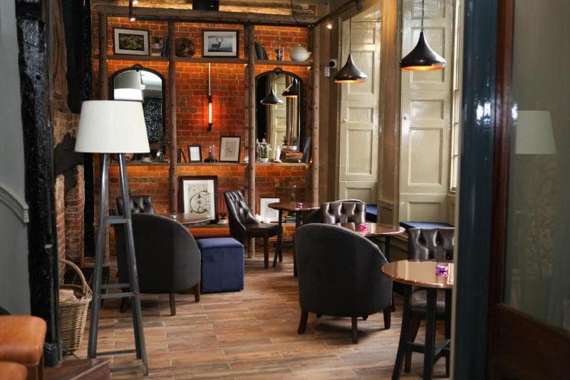 The White Hart main