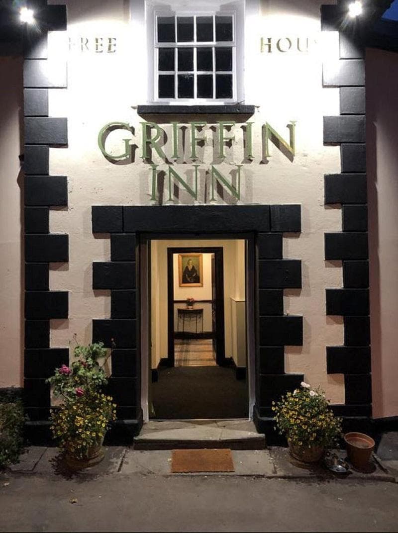 The Griffin Inn 5