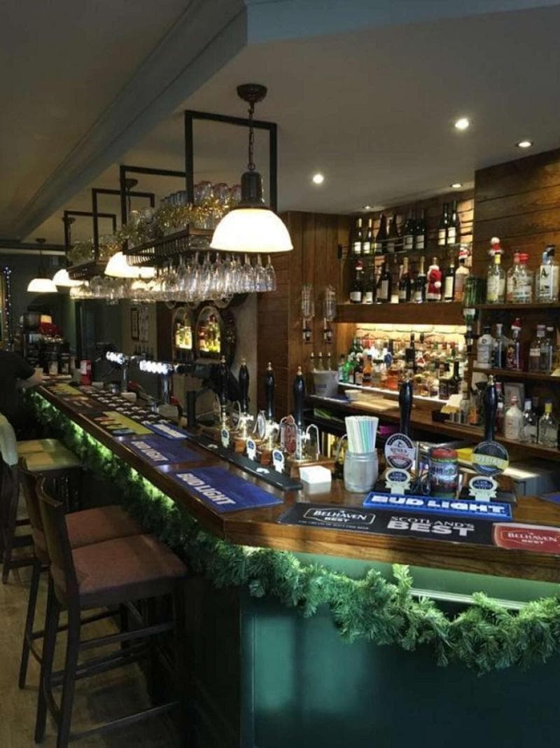The Waverley Hotel main