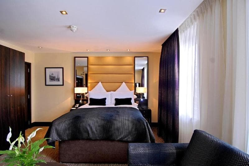 Marble Arch Suites 2