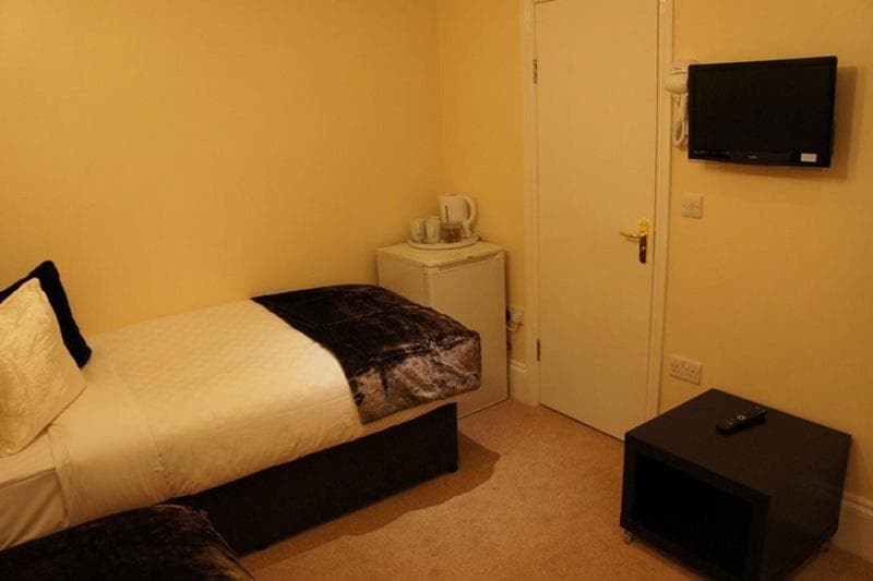 Sapphire Hotel 4