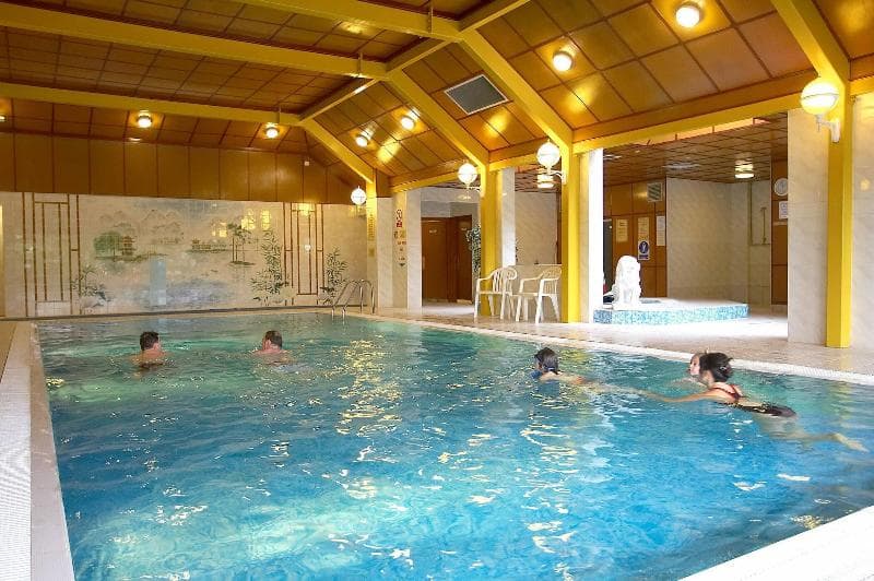 Lakeside International Hotel 3