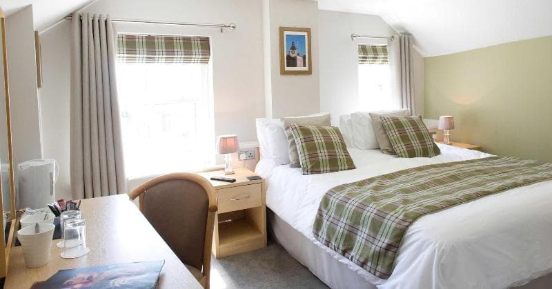 The Rose And Crown Hotel (Adults Only) 3