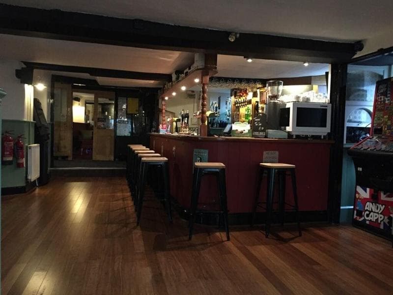 Globe Inn main