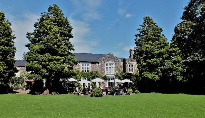 The Priory Hotel & Restaurant 5
